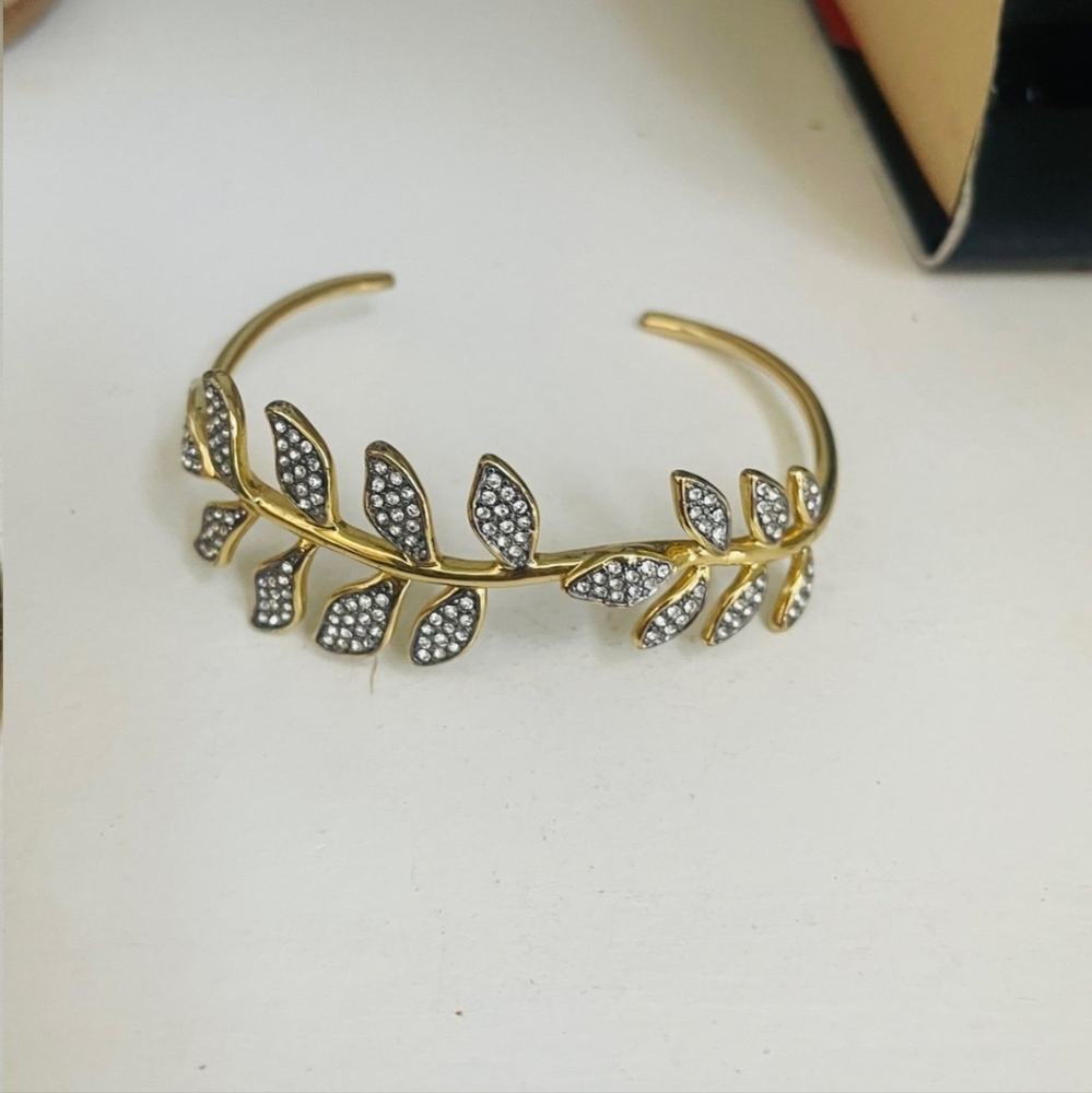 Stella & Dot leaf branch bracelet
